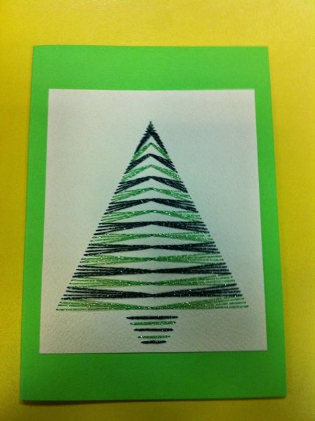 Открытка елка с нитками