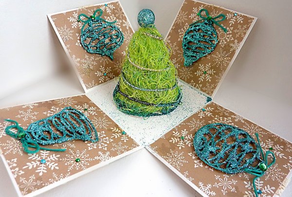 Новогодняя елка в технике изонить