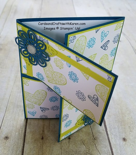 Необычная открытка раскладушка