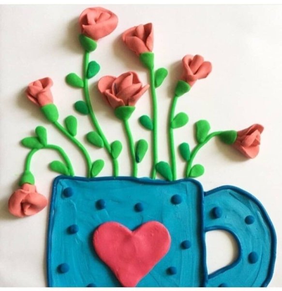 Поделка из пластилина ко Дню матери