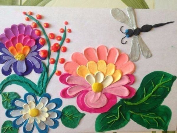 Цветы в технике пластилинографии