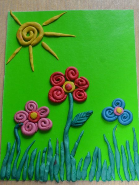 Цветы из пластилина на картоне