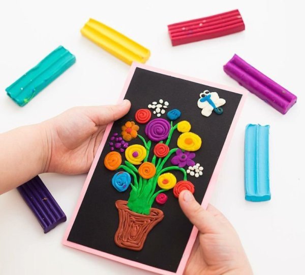 Подарок маме из пластилина