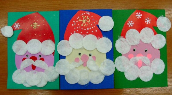 Новогодние поделки из ватных дисков
