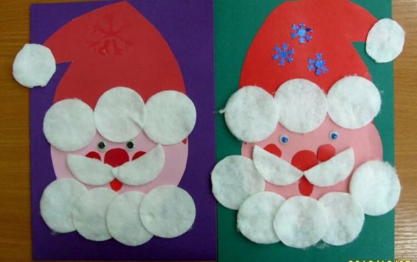 Снеговик из ватных дисков