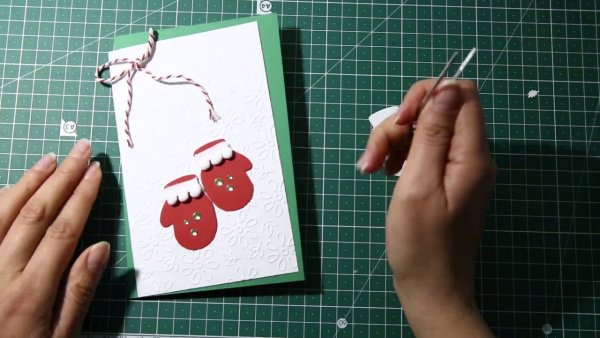 Новогодняя открытка своими руками для детей