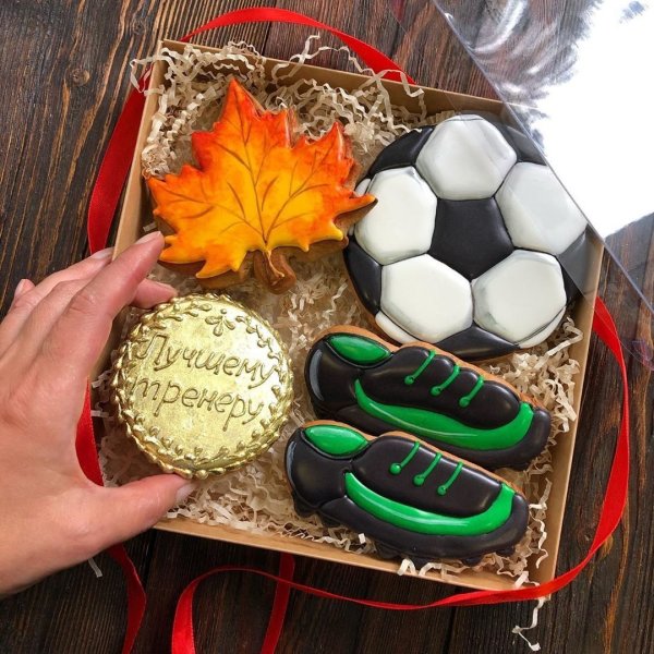 Открытка ко Дню учителя по физкультуре