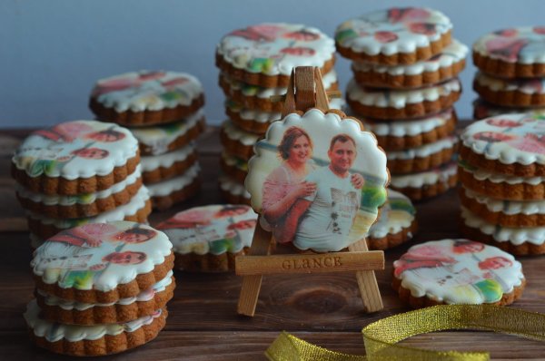 Торт корейской группы БТС