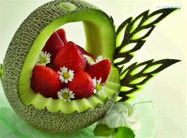 Корзиночка из дыни