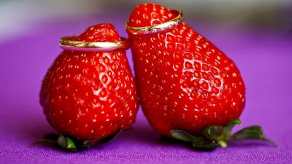 Клубничная свадьба