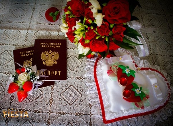 Подарок на клубничную свадьбу