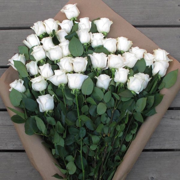 Открытки с добрым утром с белыми розами