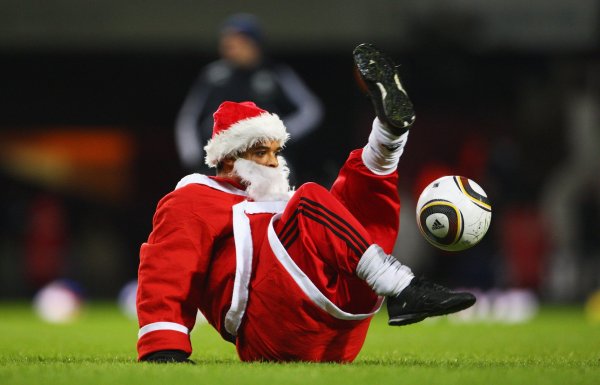 Елка и футбол