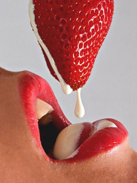 Губы в сливках