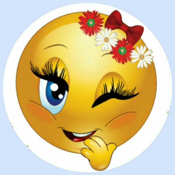 Смайлик девочка улыбается