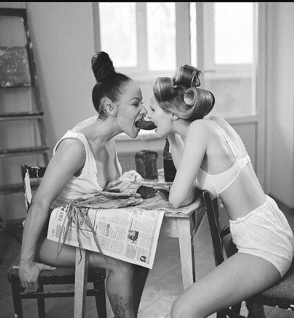 Женская Дружба