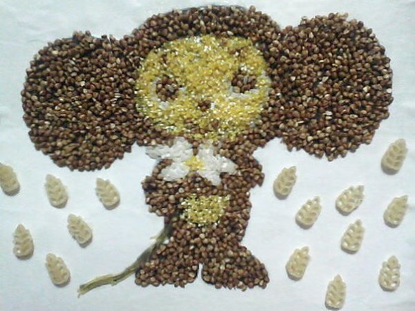 Аппликация из гречки и пшена