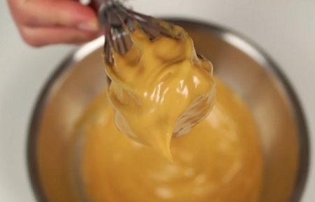 Эклеры с кремом из сгущенки