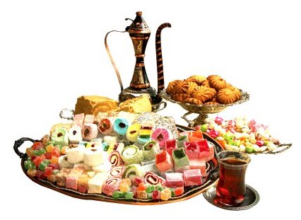 Восточные сладости на белом фоне