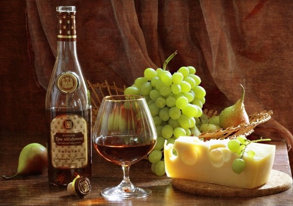 Коньяк и фрукты