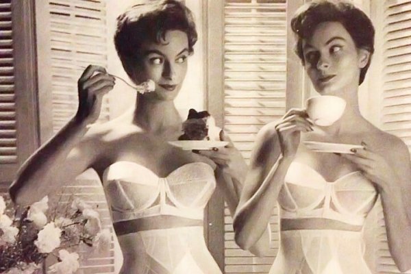 День рождениябюсгальтера