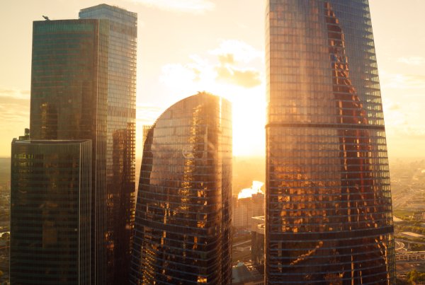 Башня Федерация на закате