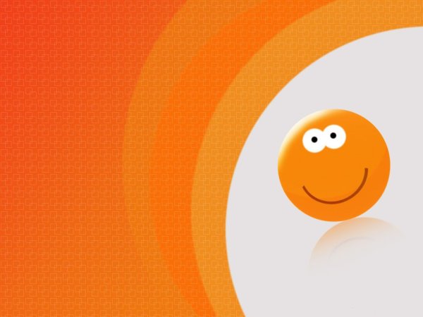 Улыбка на оранжевом фоне