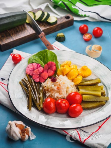 Соленья ассорти