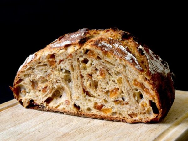 Хлеб с изюмом