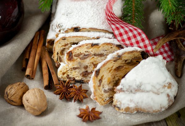 Новогодние хлебобулочные изделия