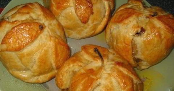 Яблоки в тесте запеченные