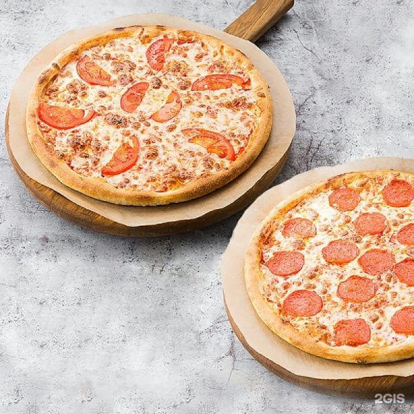 Пицца Маргарита и пепперони