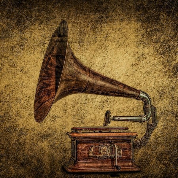 Стимпанк патефон