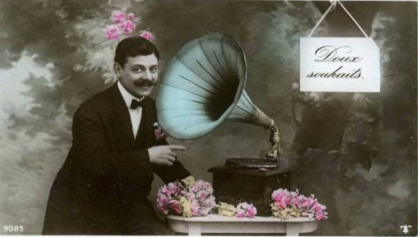 Человек с граммофоном