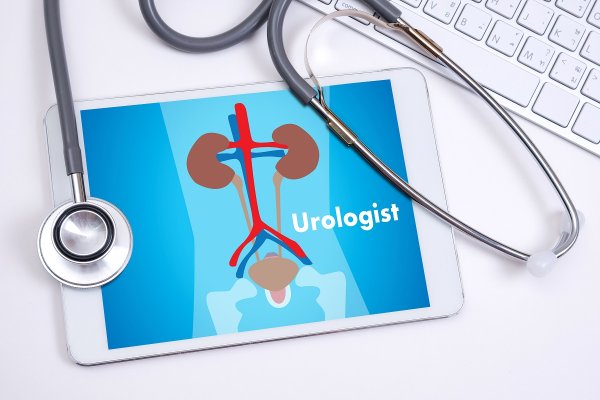 С днем медика уролога