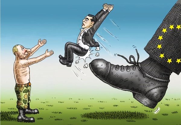 Сапогом под зад