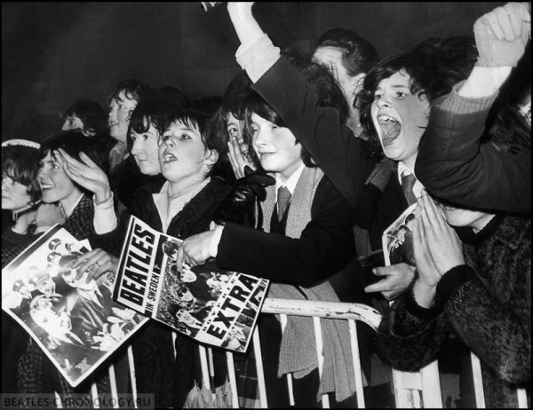 Фанатки на концерте Битлз