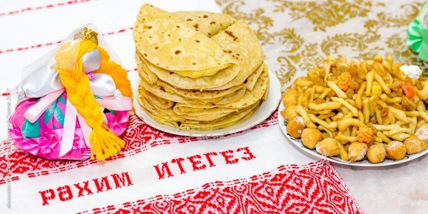 Татарские национальные блюда кыстыбый Чак Чак