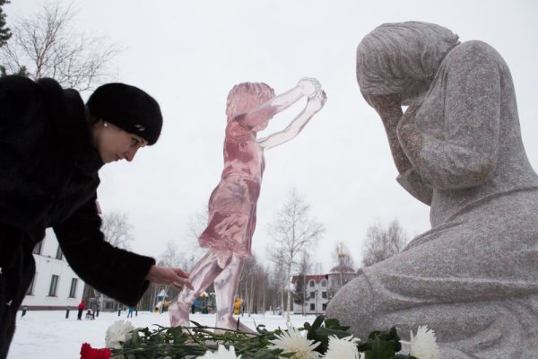 Скульптура нерожденным детям Сургут