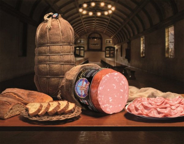 Итальянская колбаса Мортаделла