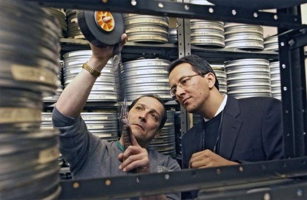 Хранение кинодокументов