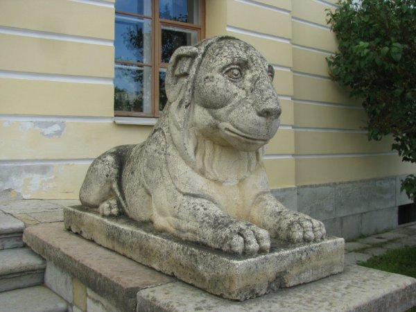 Каменные львы Екатеринбург