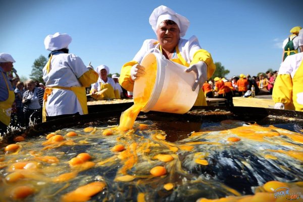 День гигантского омлета в США