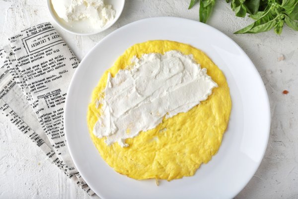 Омлет с творожным сыром