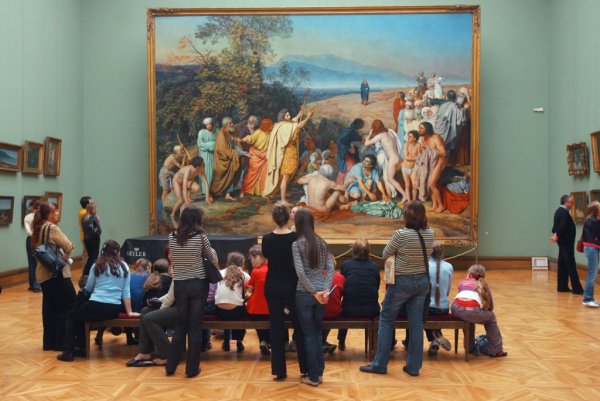 Искусствоведы Третьяковской галереи