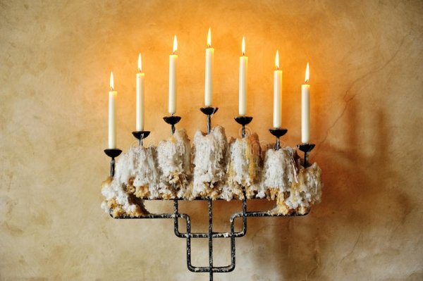 Канделябр в древности