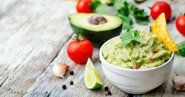 Салат с гуакамоле