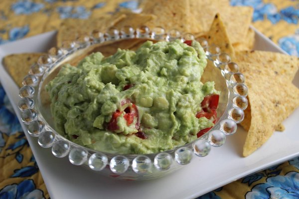 Гуакамоле с помидорами 200 грамм