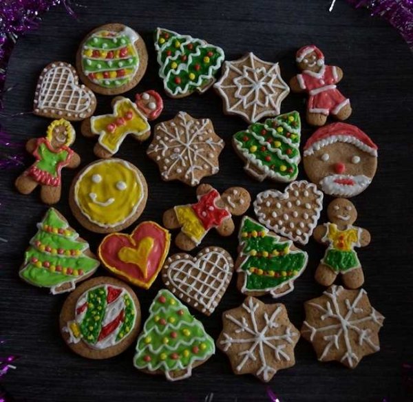 Разукрашивание пряников глазурью