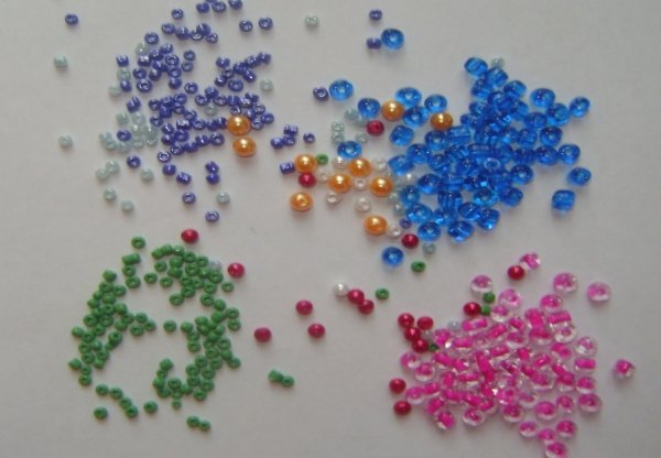Мелкий бисер для бисероплетения